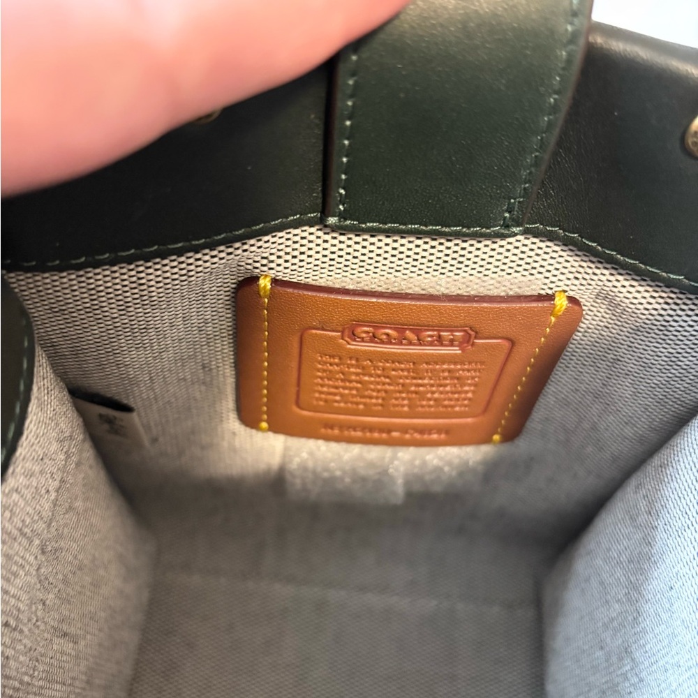 🍀Coach Green Crossbody Bag - Picture 11 of 11